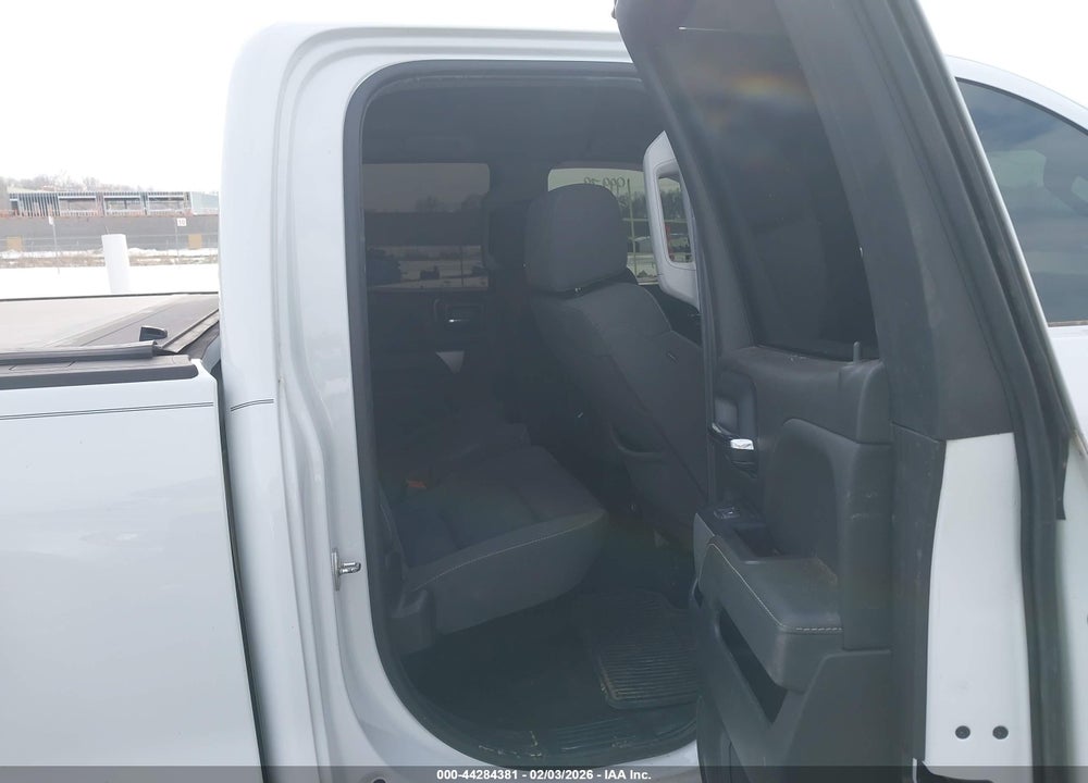 2018 CHEVROLET SILVERADO 1500 2LT VIN: 1GCVKRECXJZ274293