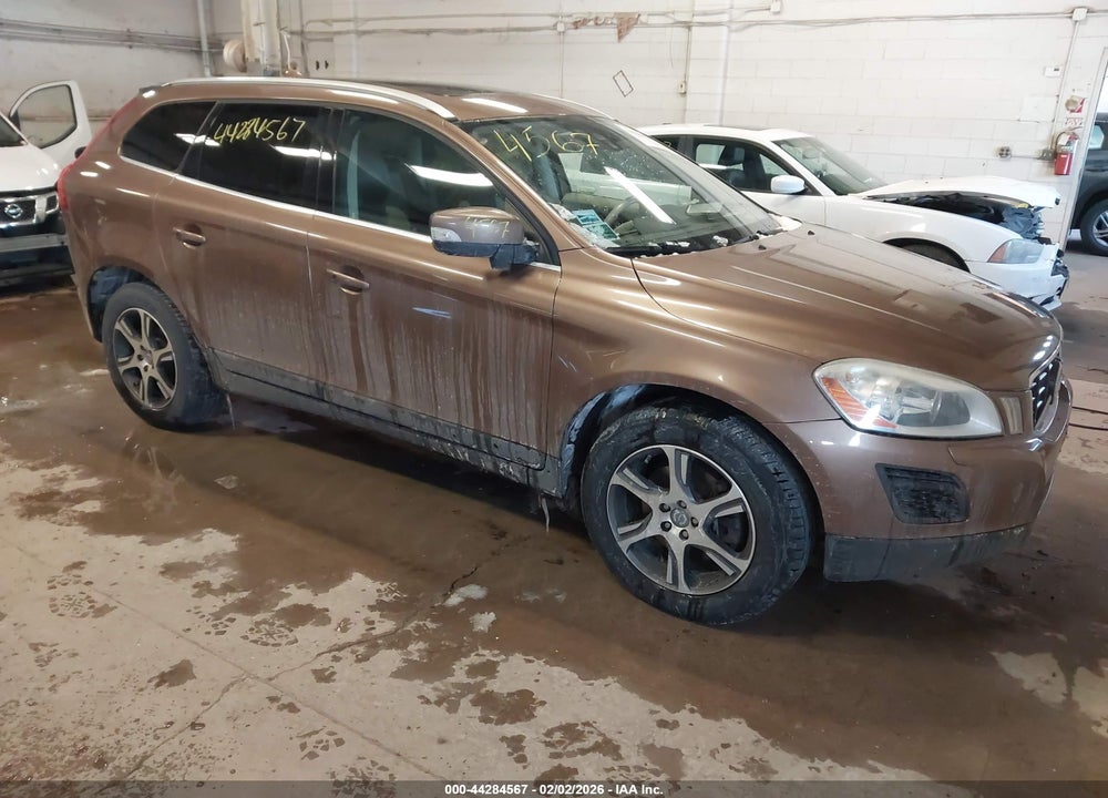 2011 VOLVO XC60 T6/T6 R-DESIGN VIN: YV4902DZ3B2149678