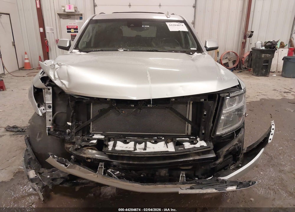 2019 CHEVROLET SUBURBAN LT VIN: 1GNSKHKC6KR199473