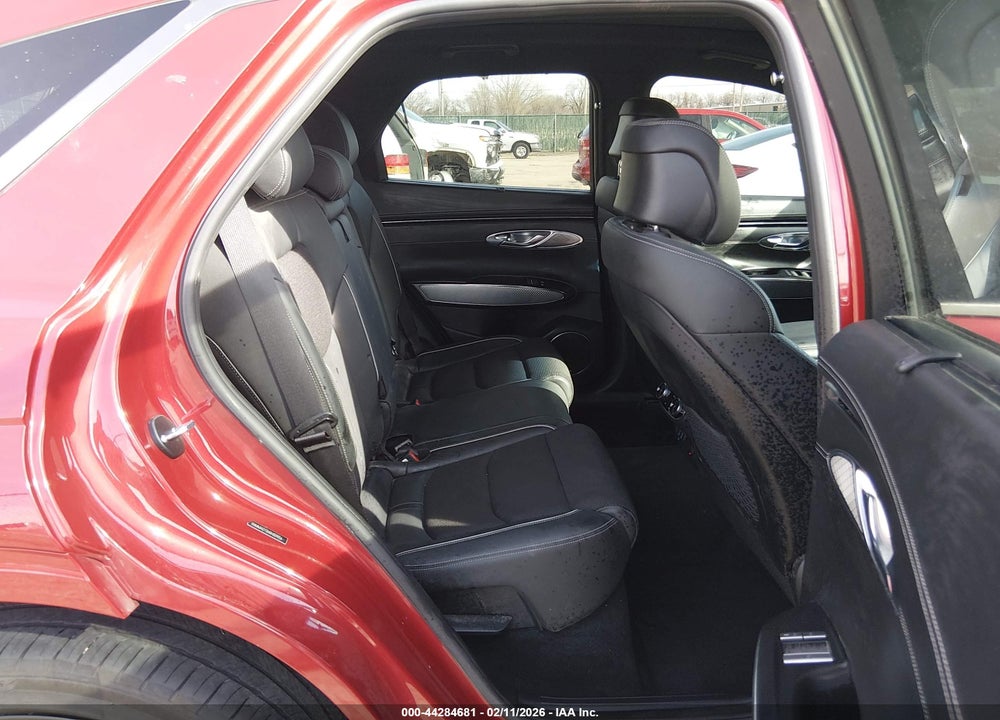 2024 GENESIS GV70 2.5T AWD VIN: 5NMMADTB4RH009056