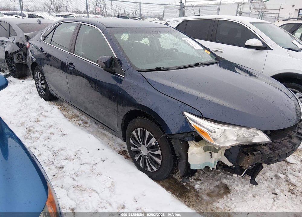 2015 TOYOTA CAMRY LE VIN: 4T1BF1FK9FU931924