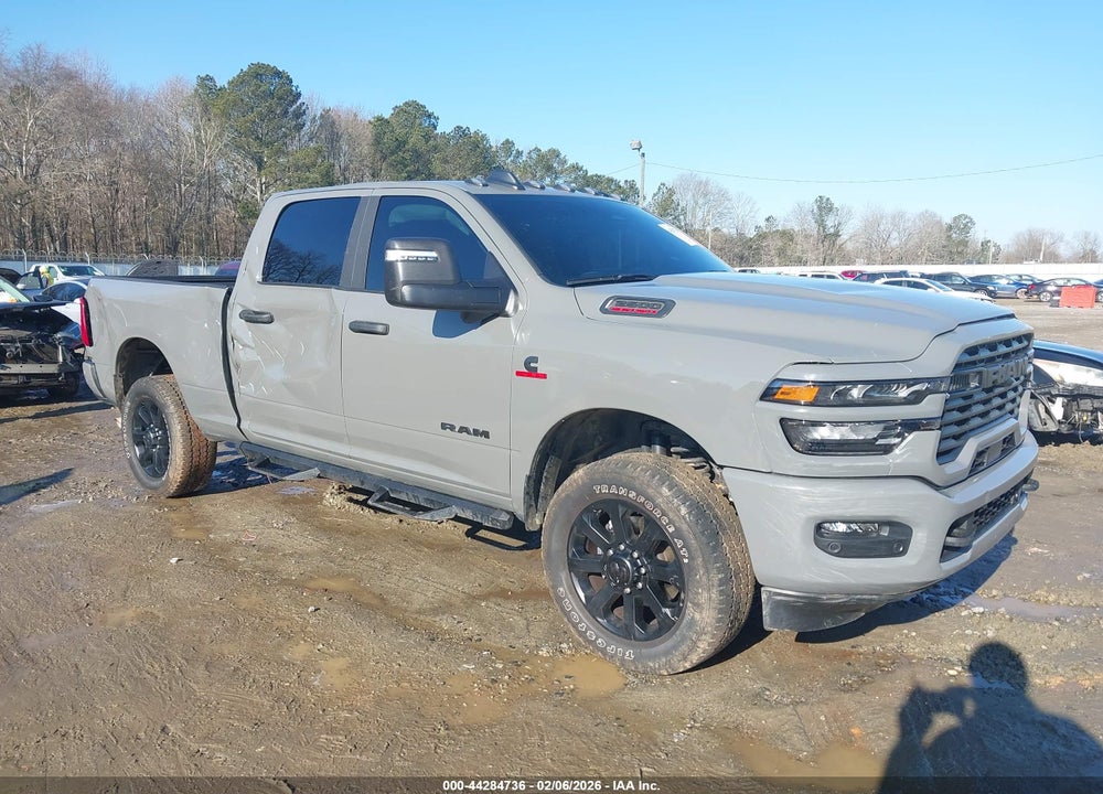 2025 RAM 2500 BIG HORN  4X4 6'4 BOX VIN: 3C63R5DL8SG582231