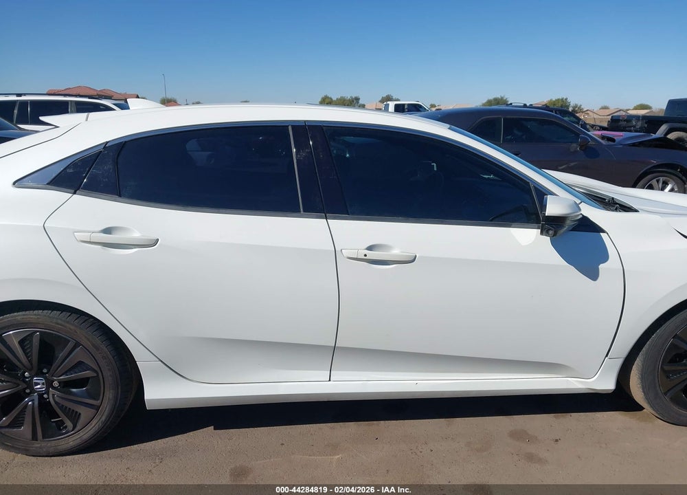 2018 HONDA CIVIC EX-L VIN: SHHFK7H8XJU419367
