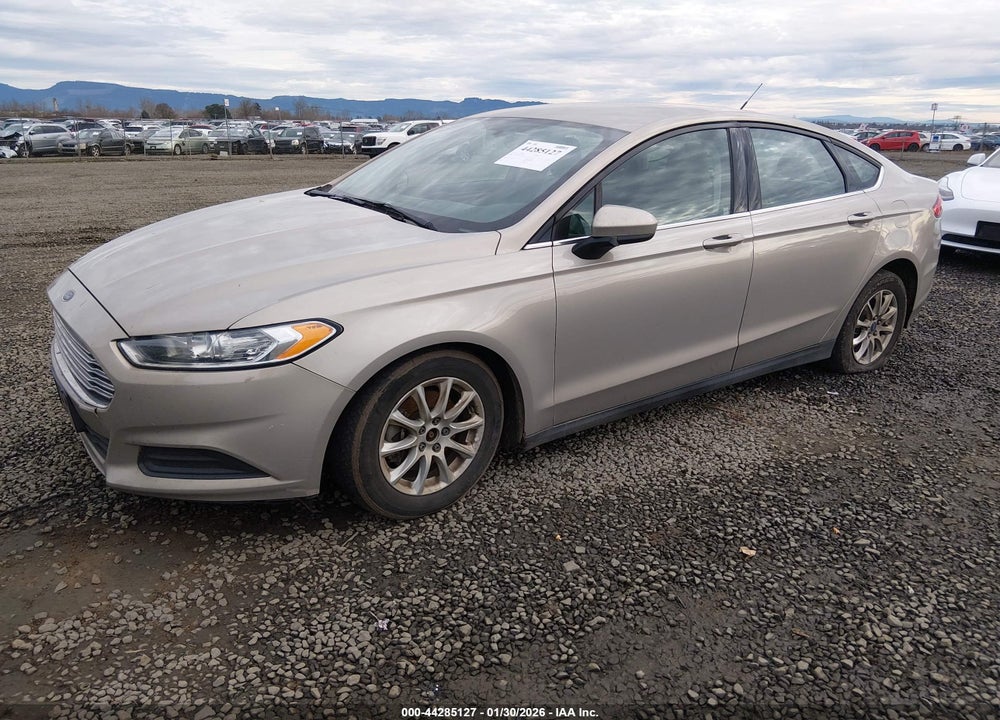 2015 FORD FUSION S VIN: 3FA6P0G72FR227052