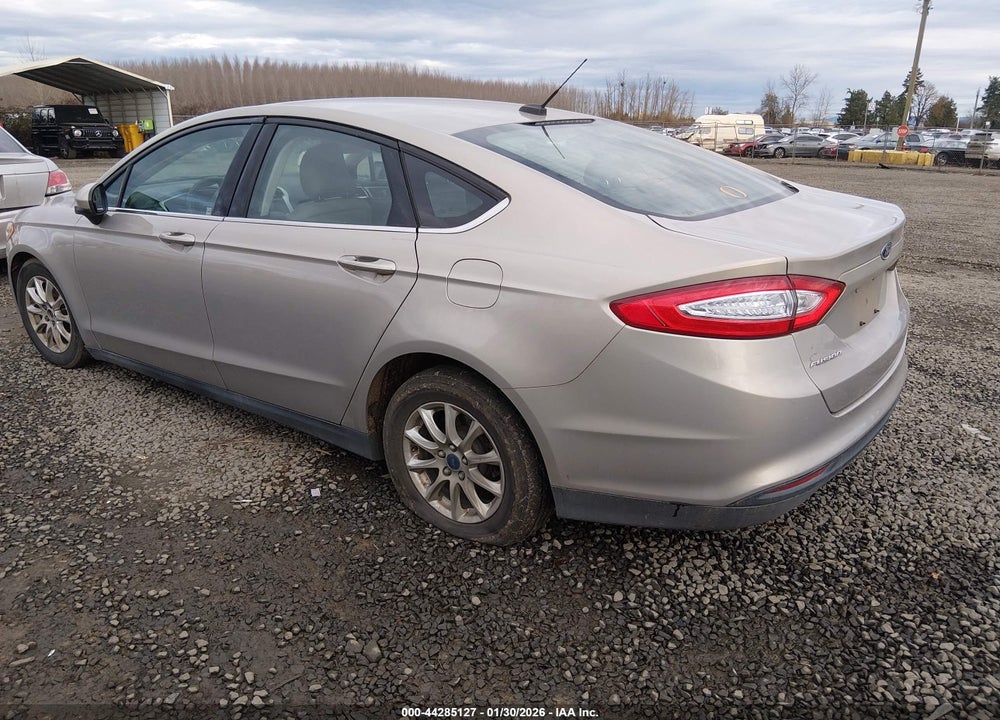 2015 FORD FUSION S VIN: 3FA6P0G72FR227052