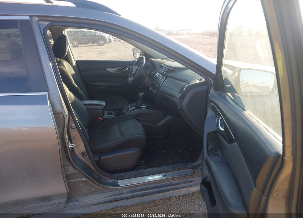 2018 NISSAN ROGUE SV VIN: 5N1AT2MT3JC818104