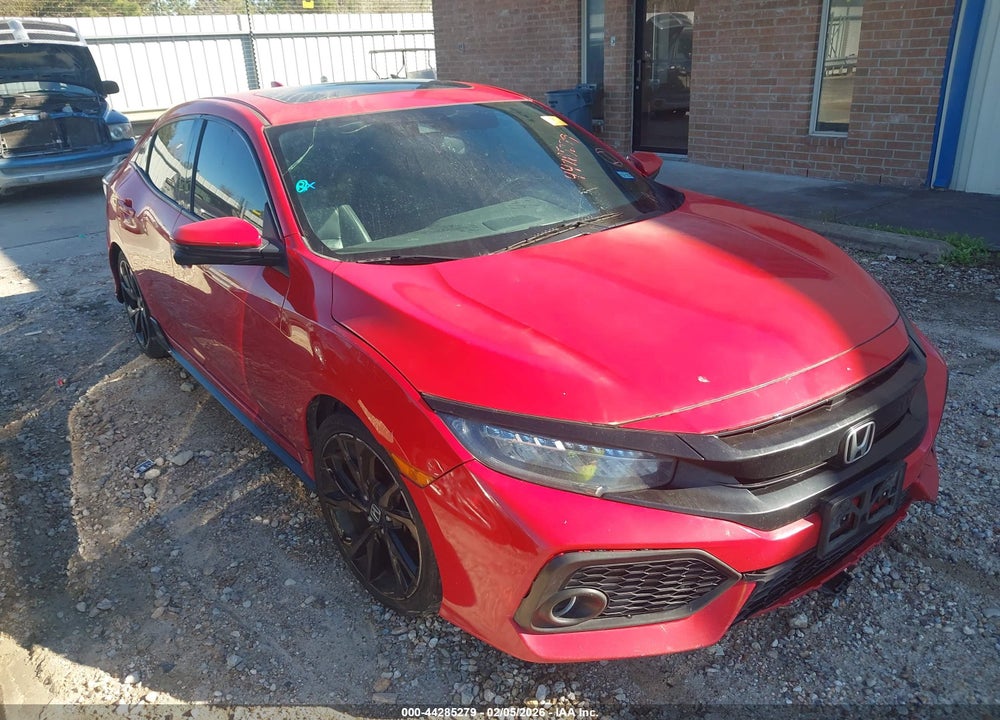 2018 HONDA CIVIC SPORT TOURING VIN: SHHFK7H9XJU204371