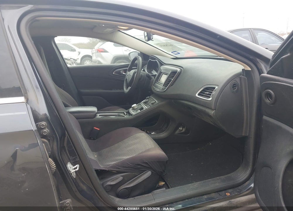 2016 CHRYSLER 200 LIMITED VIN: 1C3CCCAB0GN170544