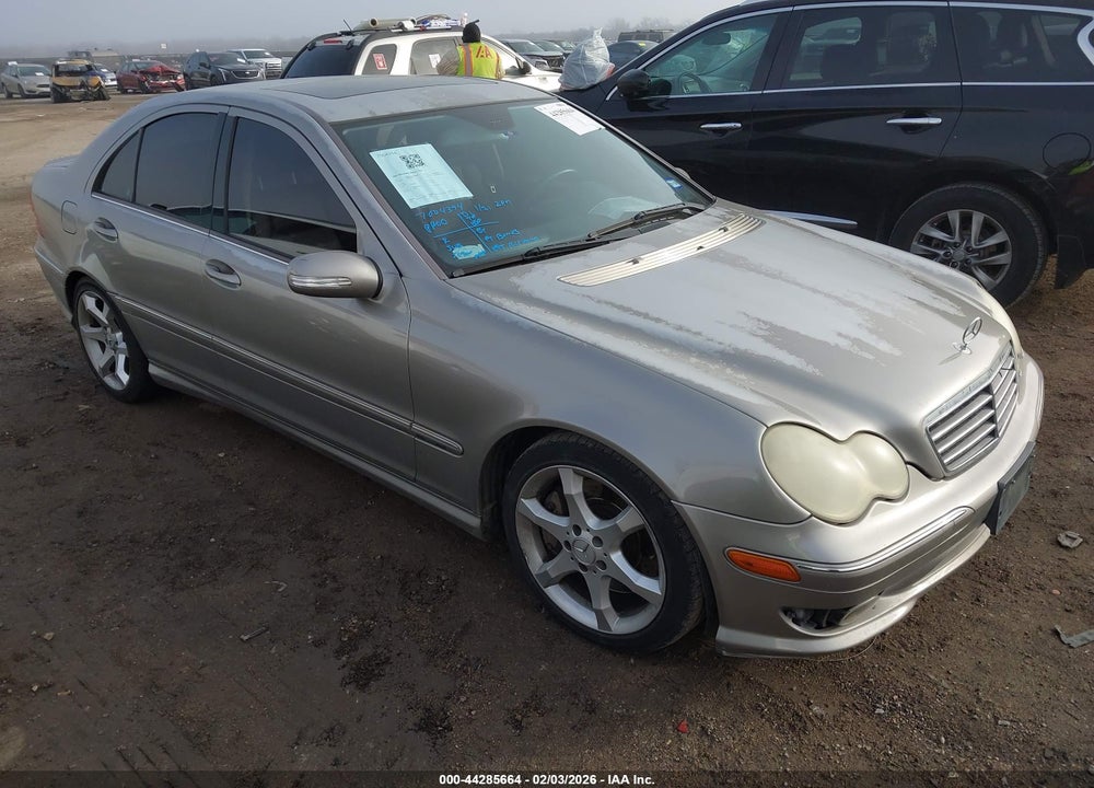2007 MERCEDES-BENZ C 230 SPORT VIN: WDBRF52H37E028070