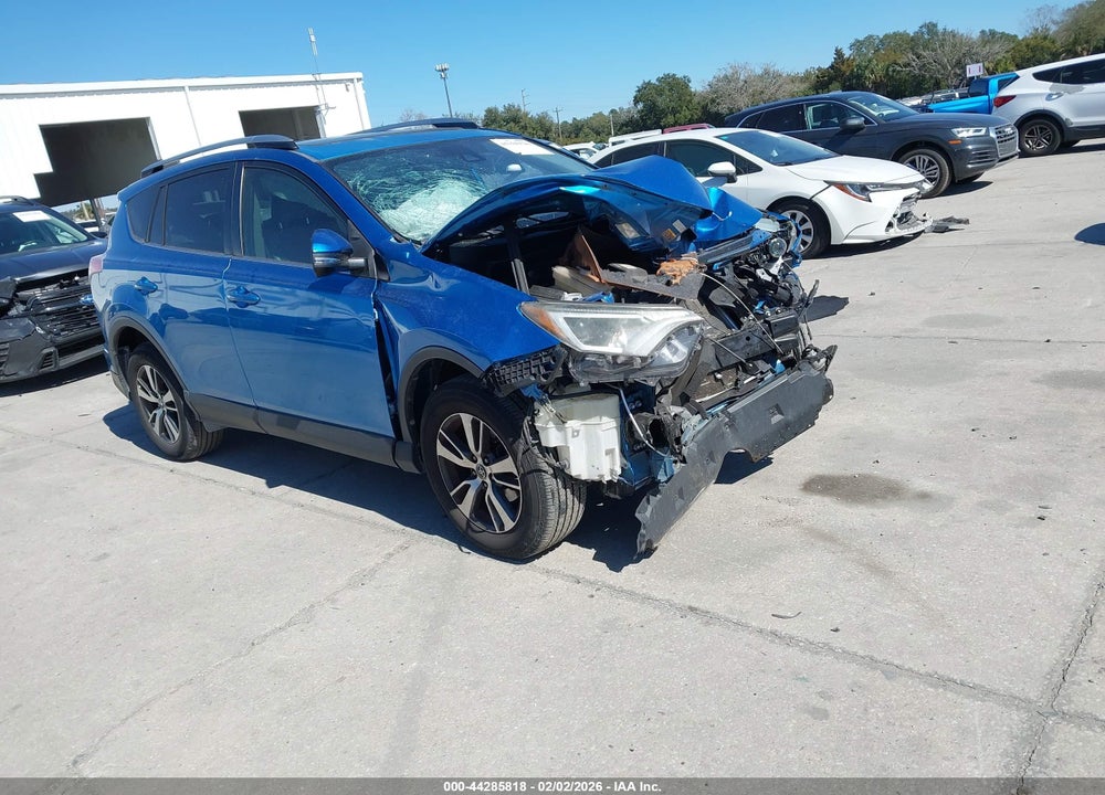 2017 TOYOTA RAV4 XLE VIN: JTMWFREV1HJ105492
