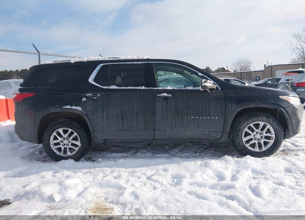 2018 CHEVROLET TRAVERSE 1LT VIN: 1GNEVGKW9JJ208172
