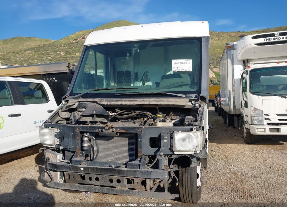 2013 ISUZU COMMERCIAL VAN VIN: JALB4T178D7W01128