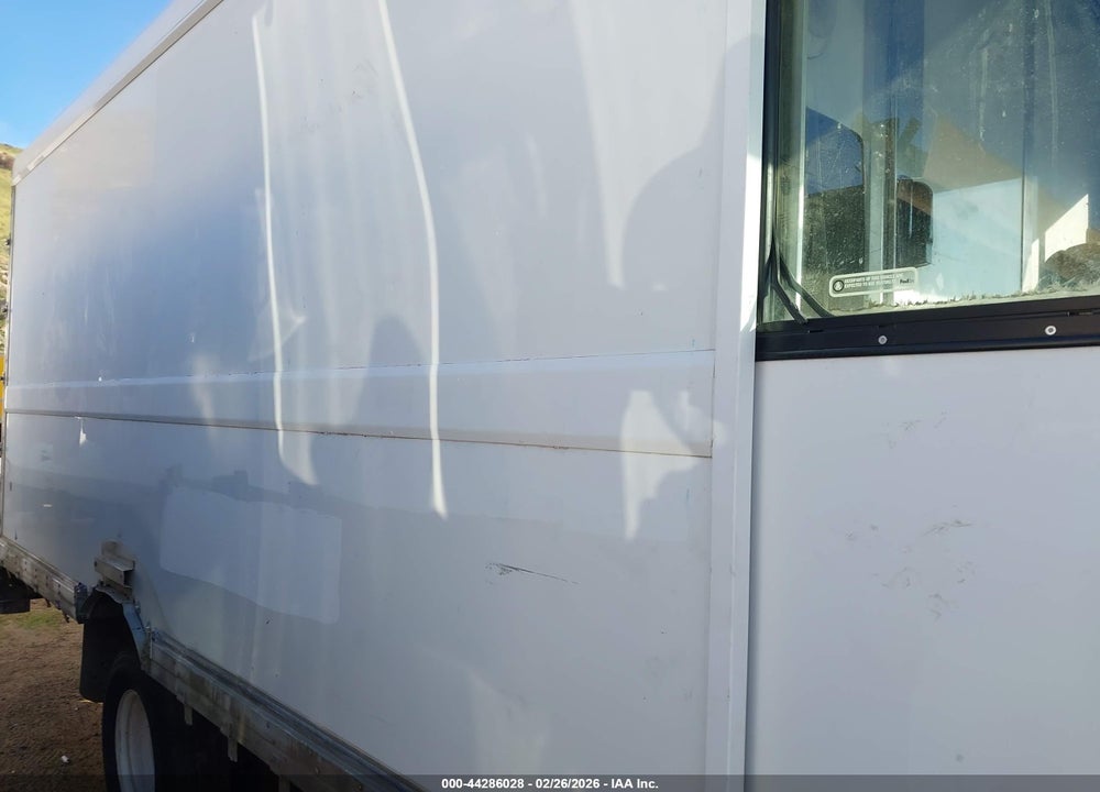 2013 ISUZU COMMERCIAL VAN VIN: JALB4T178D7W01128