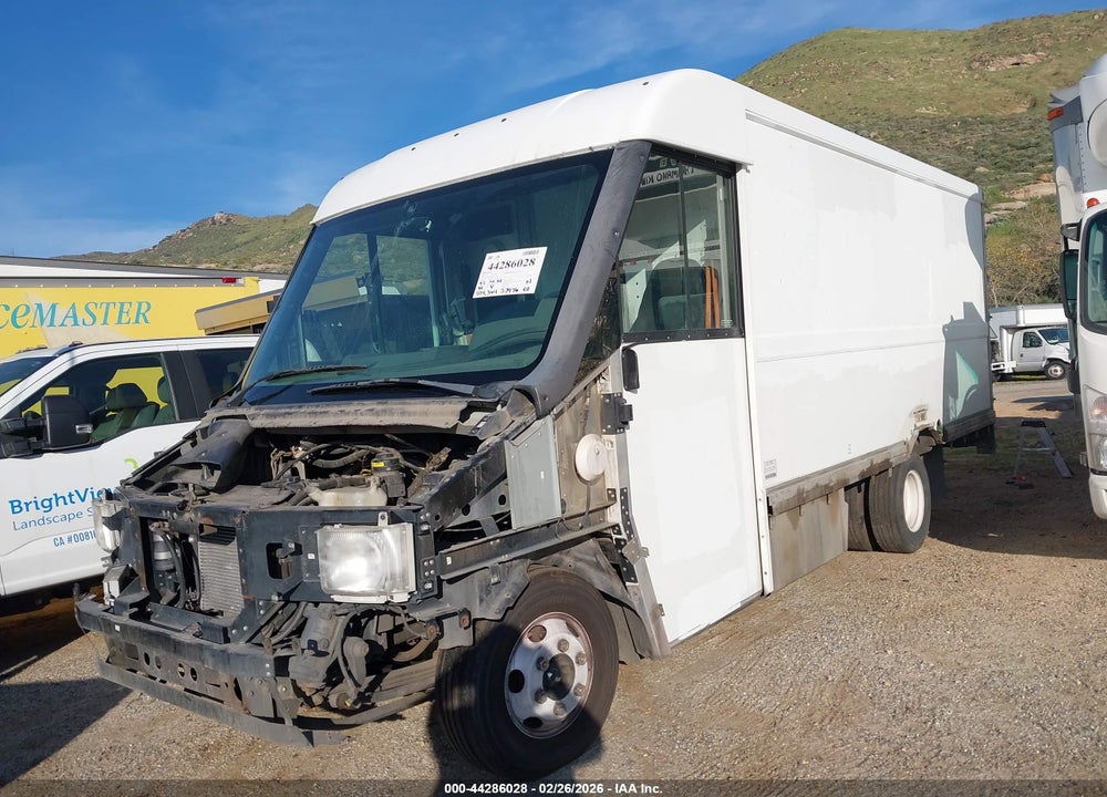 2013 ISUZU COMMERCIAL VAN VIN: JALB4T178D7W01128