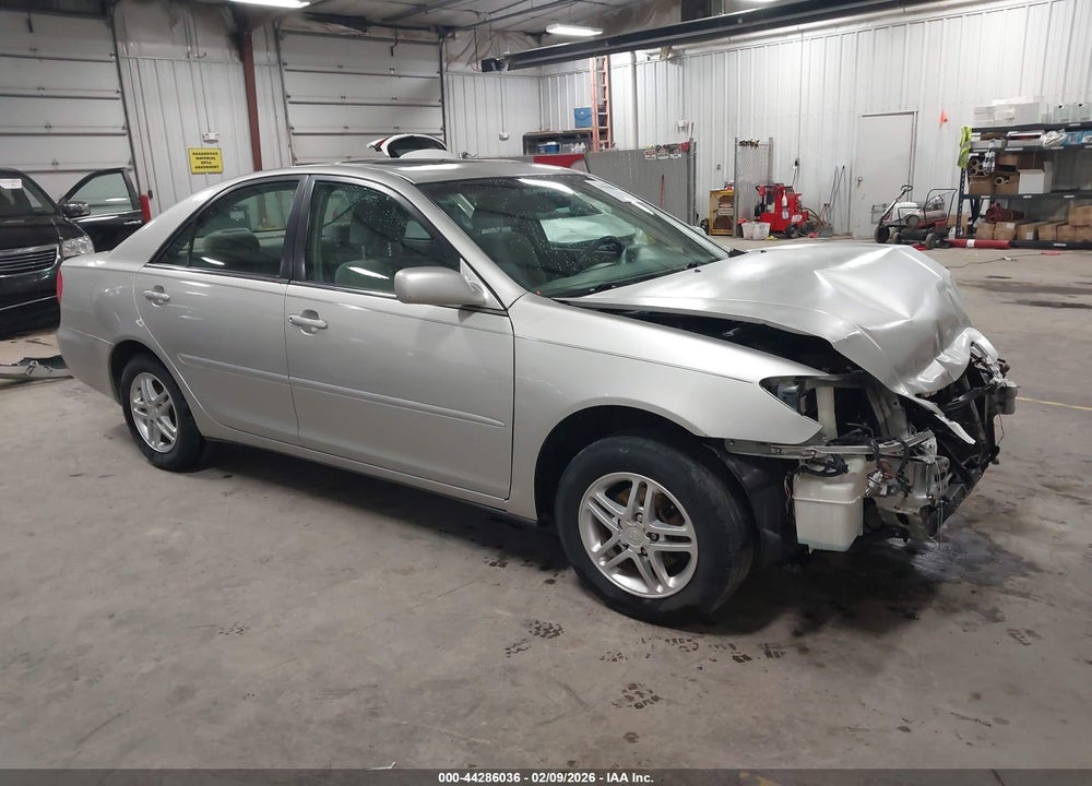 2004 TOYOTA CAMRY LE VIN: 4T1BE32K44U881807