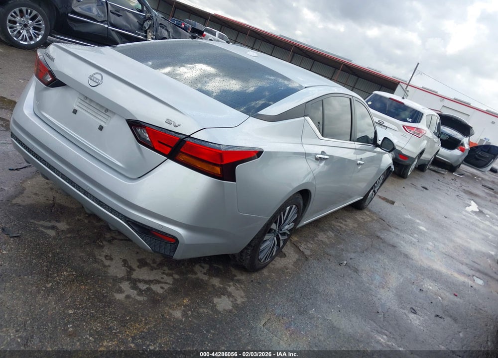 2024 NISSAN ALTIMA SV FWD VIN: 1N4BL4DV4RN329478