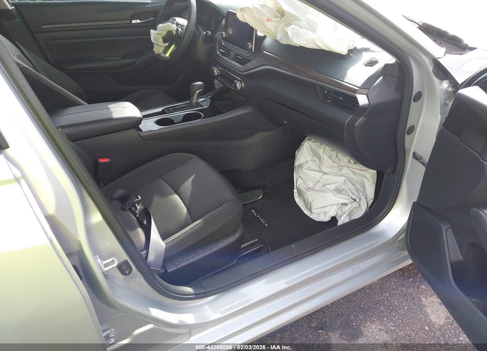 2024 NISSAN ALTIMA SV FWD VIN: 1N4BL4DV4RN329478