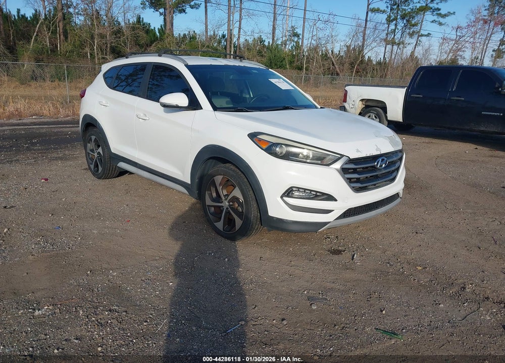 2017 HYUNDAI TUCSON SPORT VIN: KM8J33A28HU415791