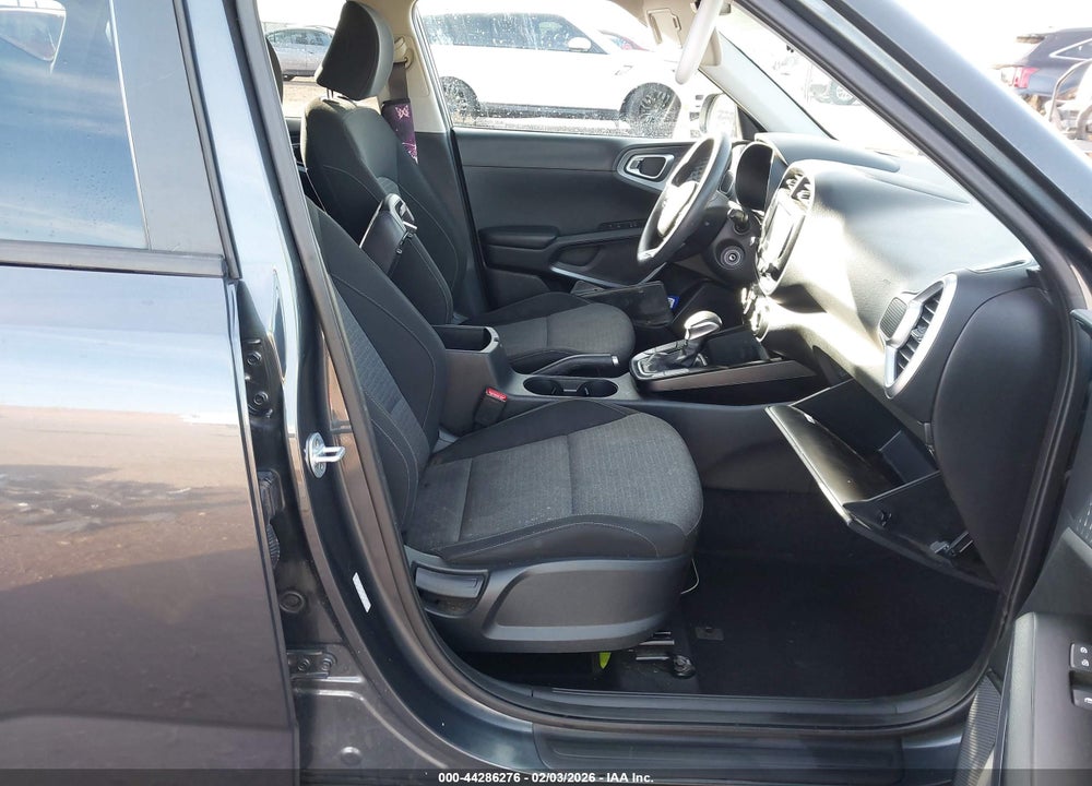 2020 KIA SOUL S VIN: KNDJ23AU5L7007992