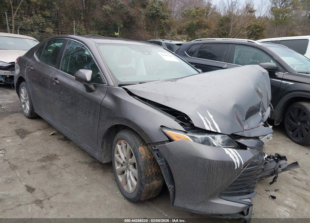 2020 TOYOTA CAMRY LE VIN: 4T1C11AK7LU998995