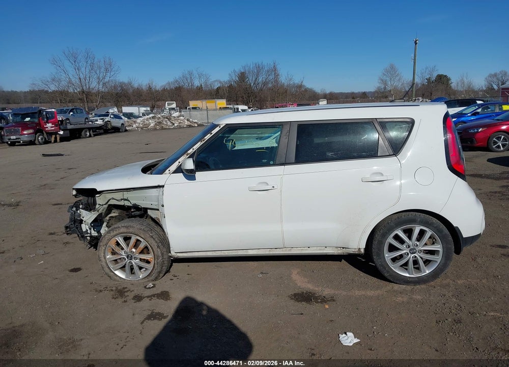 2019 KIA SOUL + VIN: KNDJP3A55K7633552