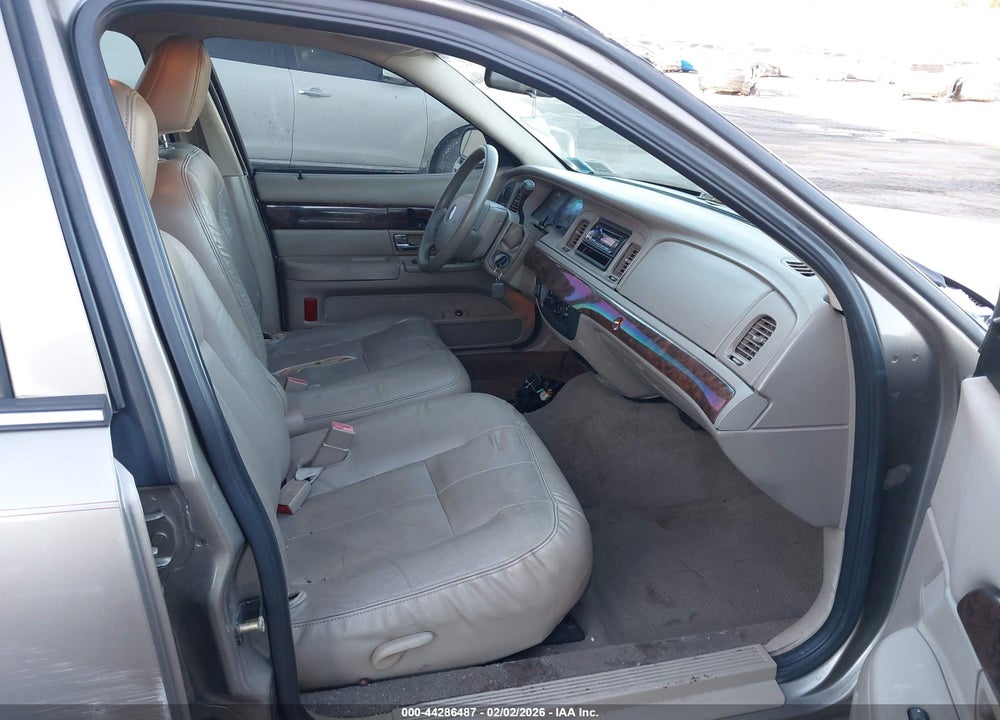 2005 MERCURY GRAND MARQUIS GS VIN: 2MEFM74W25X670114