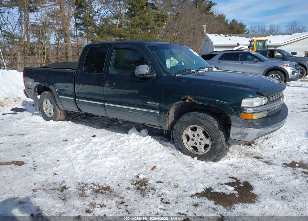 2002 CHEVROLET SILVERADO 1500 LS VIN: 1GCEK19T12E195065