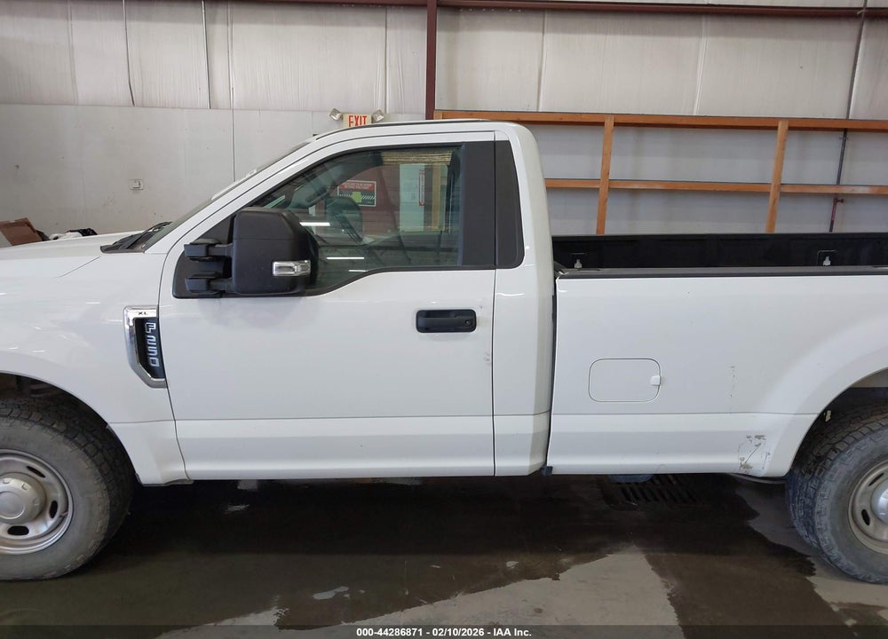 2017 FORD F-250 XL VIN: 1FTBF2A64HEB37494