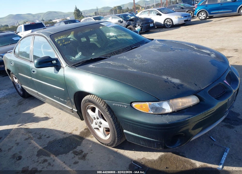 1998 PONTIAC GRAND PRIX GT VIN: 1G2WP52K4WF304640
