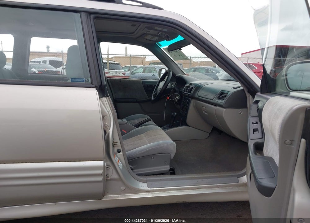 2001 SUBARU FORESTER S VIN: JF1SF65661H702498