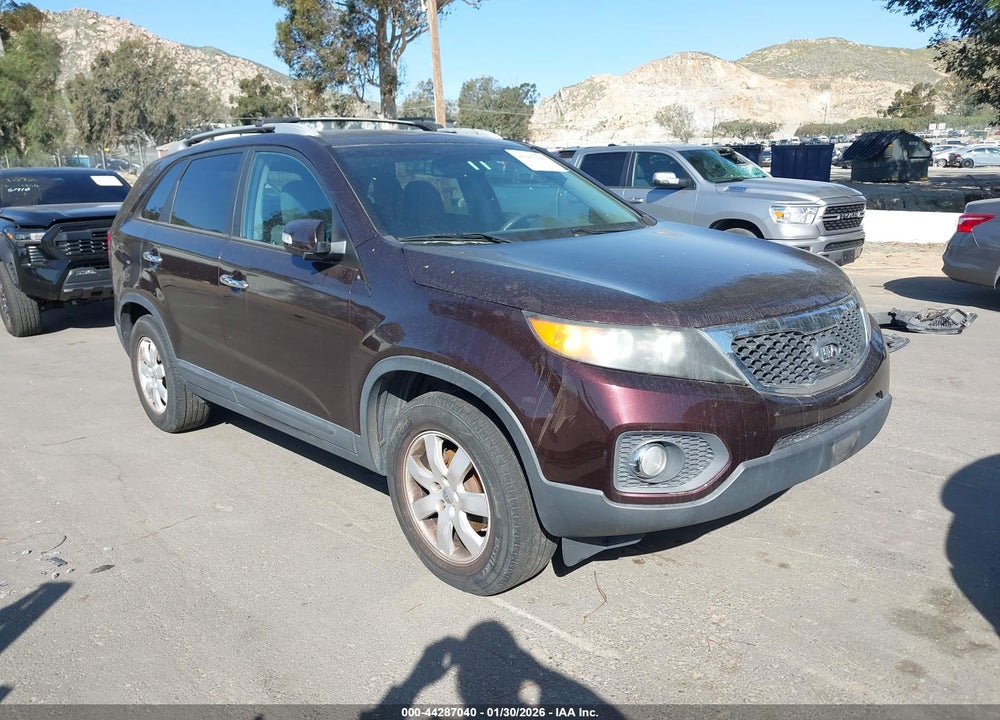 2012 KIA SORENTO LX VIN: 5XYKT3A67CG223736