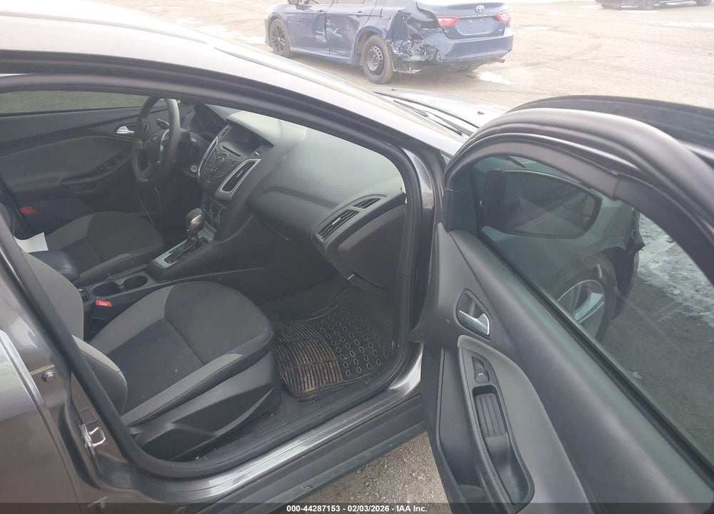 2014 FORD FOCUS SE VIN: 1FADP3F20EL353163