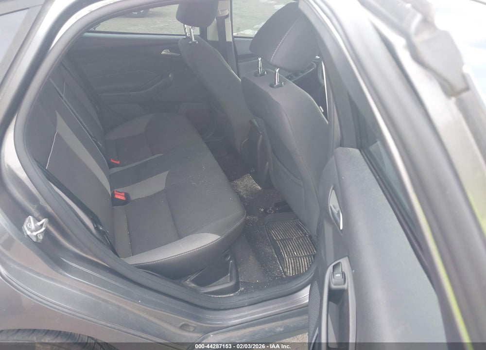 2014 FORD FOCUS SE VIN: 1FADP3F20EL353163