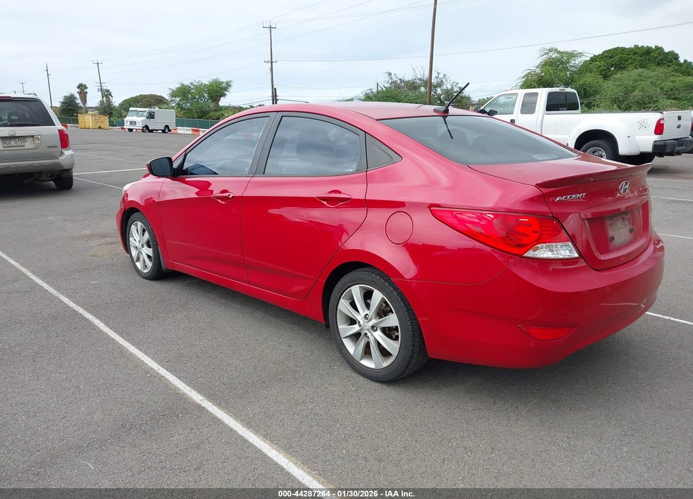 2013 HYUNDAI ACCENT GLS VIN: KMHCU4AE9DU320110