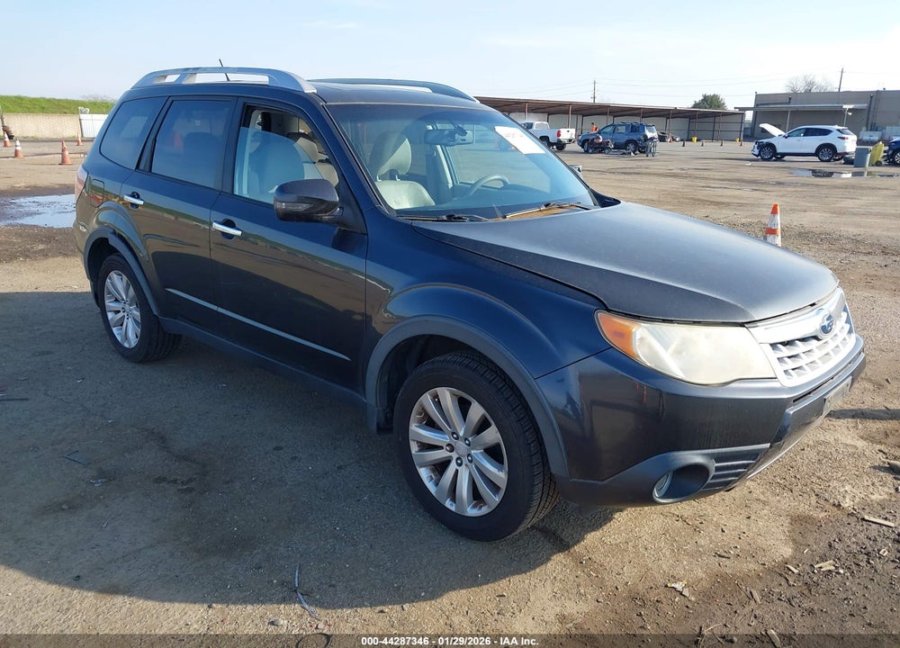 2011 SUBARU FORESTER 2.5X TOURING VIN: JF2SHAGC2BH721076