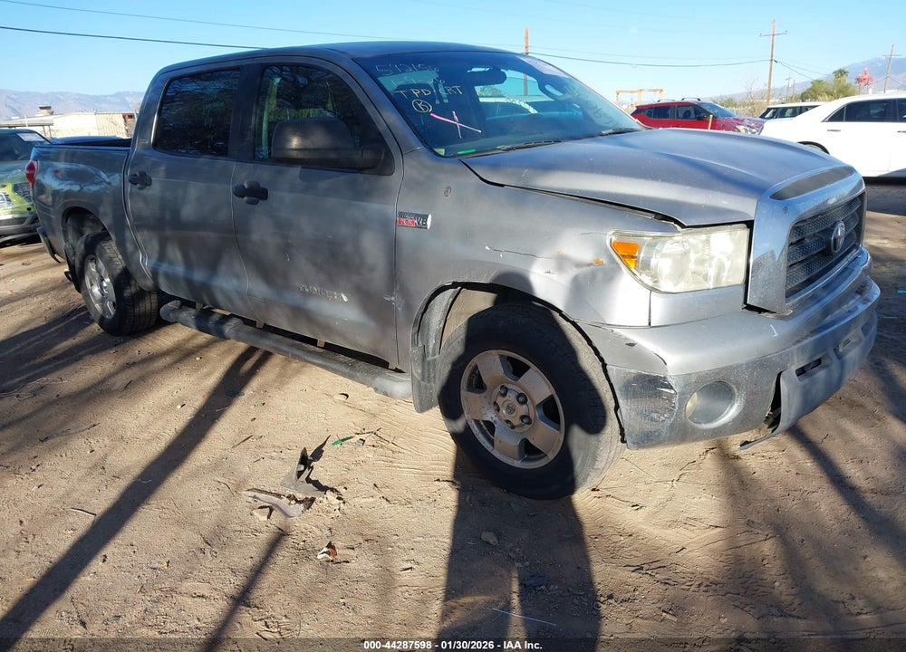 2007 TOYOTA TUNDRA SR5 5.7L V8 VIN: 5TBDV54197S469025