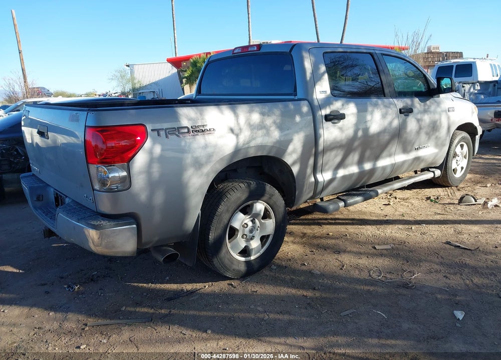 2007 TOYOTA TUNDRA SR5 5.7L V8 VIN: 5TBDV54197S469025