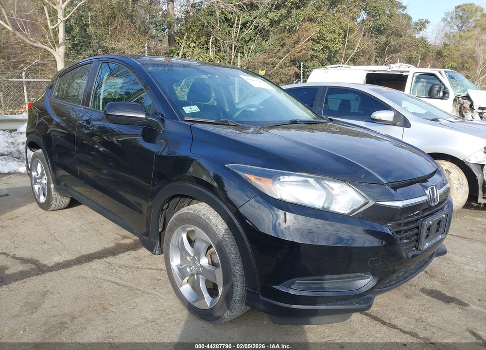 2017 HONDA HR-V LX VIN: 3CZRU6H3XHM707445