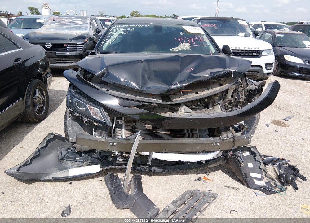 2019 CHEVROLET IMPALA LT VIN: 1G11Z5SA7KU139883