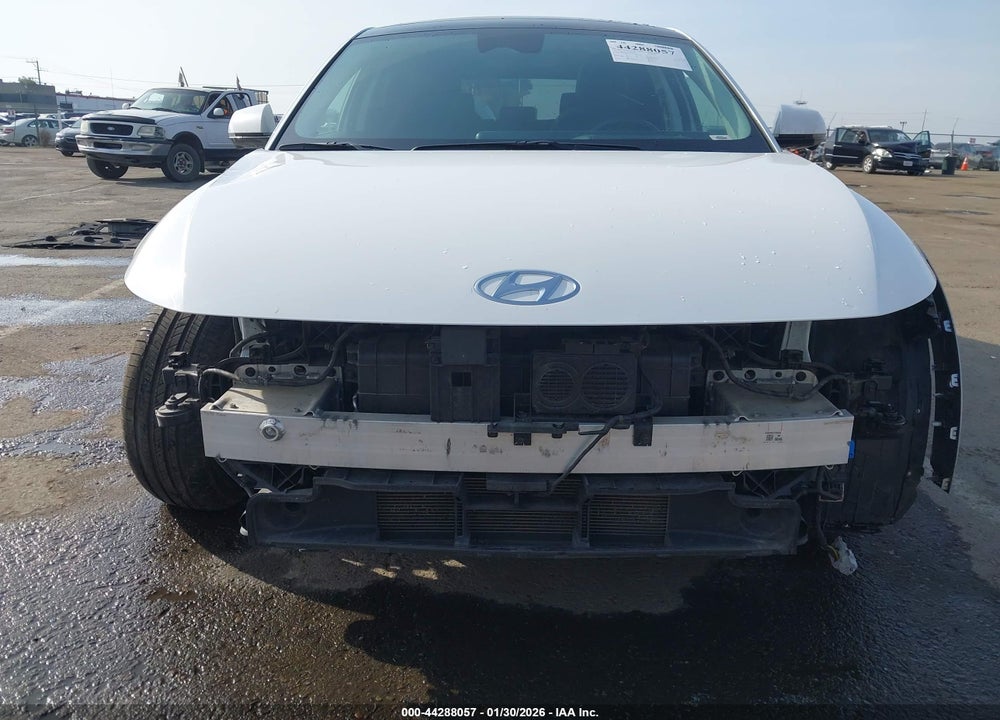 2022 HYUNDAI IONIQ 5 LIMITED VIN: KM8KRDAF5NU090105