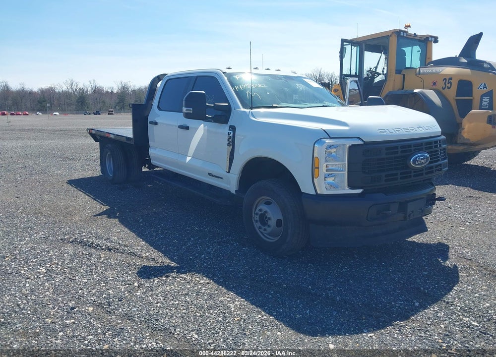 2025 FORD F-350 CHASSIS XL VIN: 1FD8W3HT1SEC52049