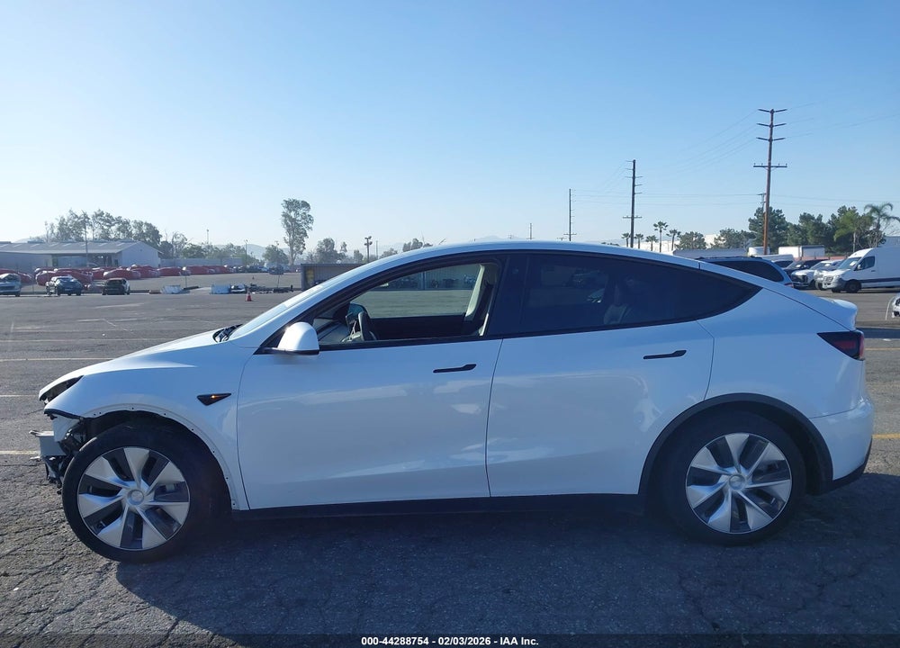 2021 TESLA MODEL Y LONG RANGE DUAL MOTOR ALL-WHEEL DRIVE VIN: 5YJYGDEE3MF142120