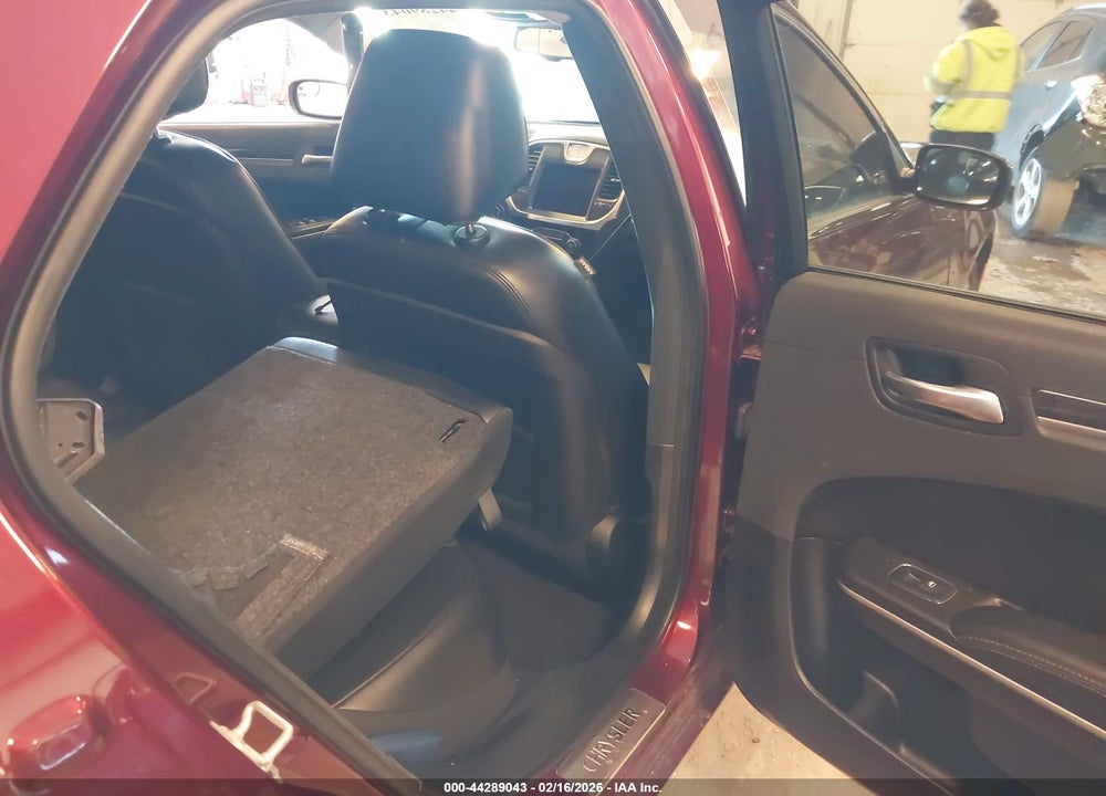 2019 CHRYSLER 300 LIMITED AWD VIN: 2C3CCAKG0KH586612