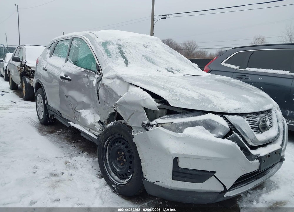 2019 NISSAN ROGUE S VIN: 5N1AT2MV0KC738083