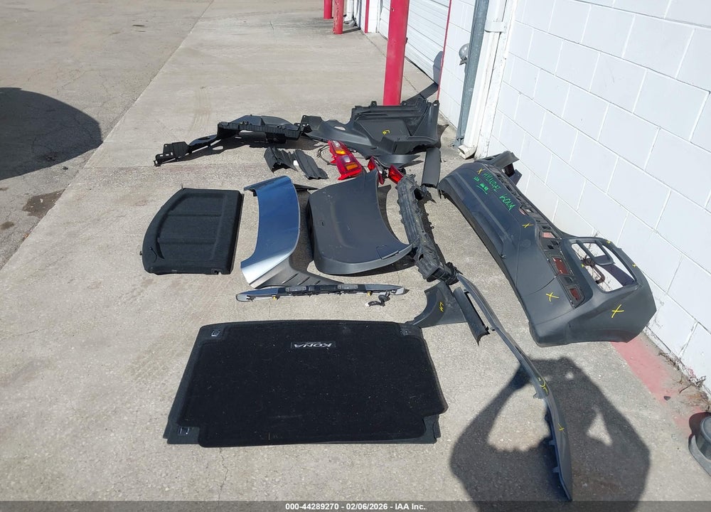 2021 HYUNDAI KONA SE VIN: KM8K1CAA1MU666468