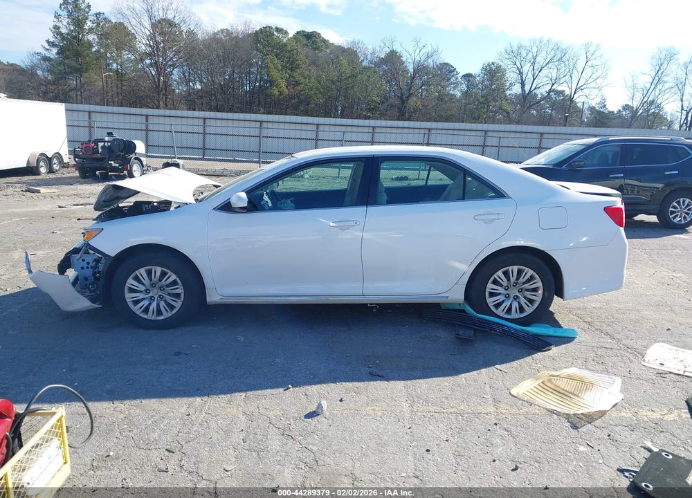 2014 TOYOTA CAMRY LE VIN: 4T1BF1FK1EU348679