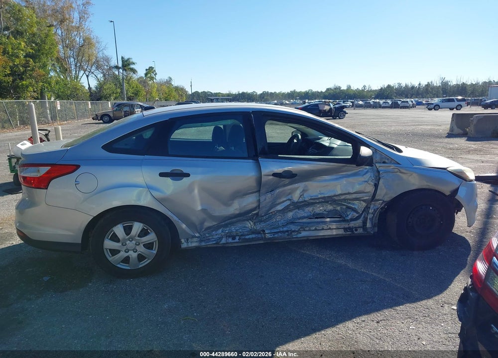 2013 FORD FOCUS S VIN: 1FADP3E21DL359912