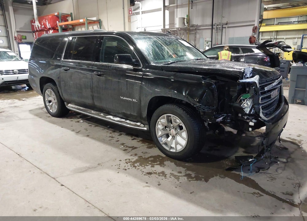 2015 GMC YUKON XL 1500 SLT VIN: 1GKS2HKC5FR273436
