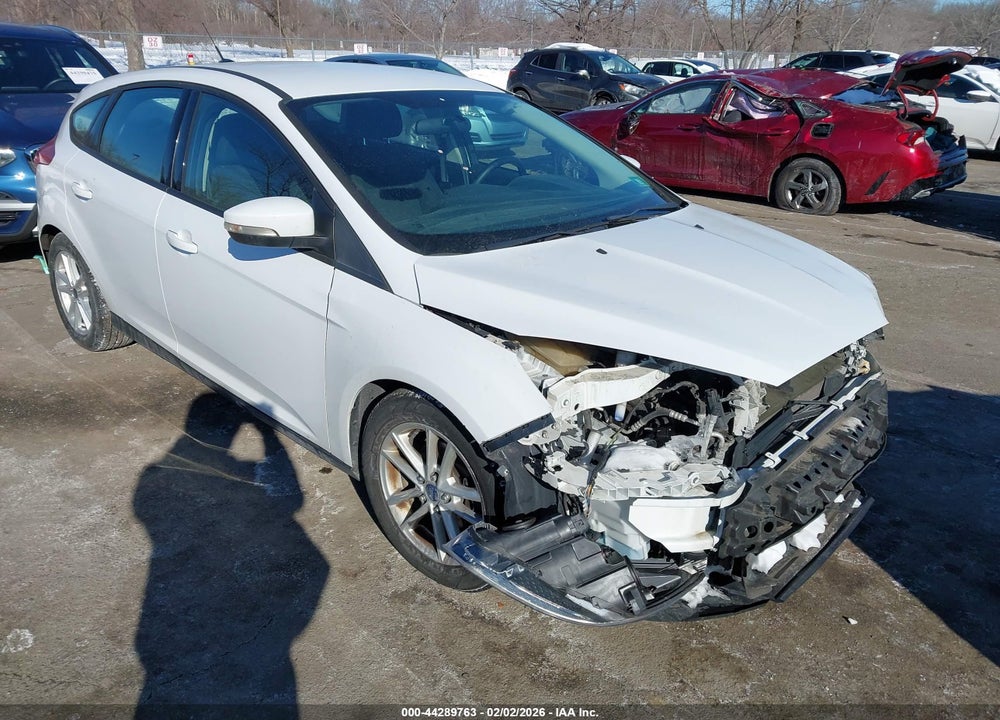 2015 FORD FOCUS SE VIN: 1FADP3K26FL251633