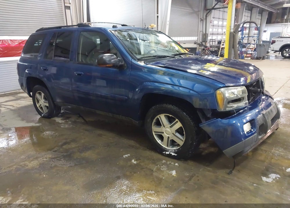 2005 CHEVROLET TRAILBLAZER LT VIN: 1GNDT13S852326739